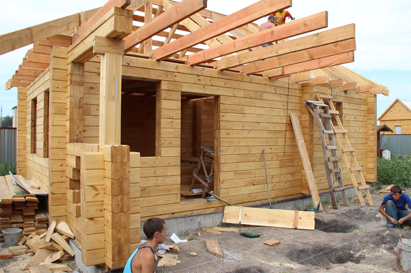 Как выбрать компанию для строительства деревянной бани или дома